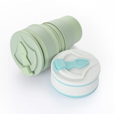 Cốc gấp gọn màu xanh dương và xanh lá cây nhạt